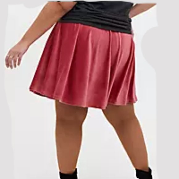 NWT Torrid Antique Red Circle Skirt - Picture 3 of 8